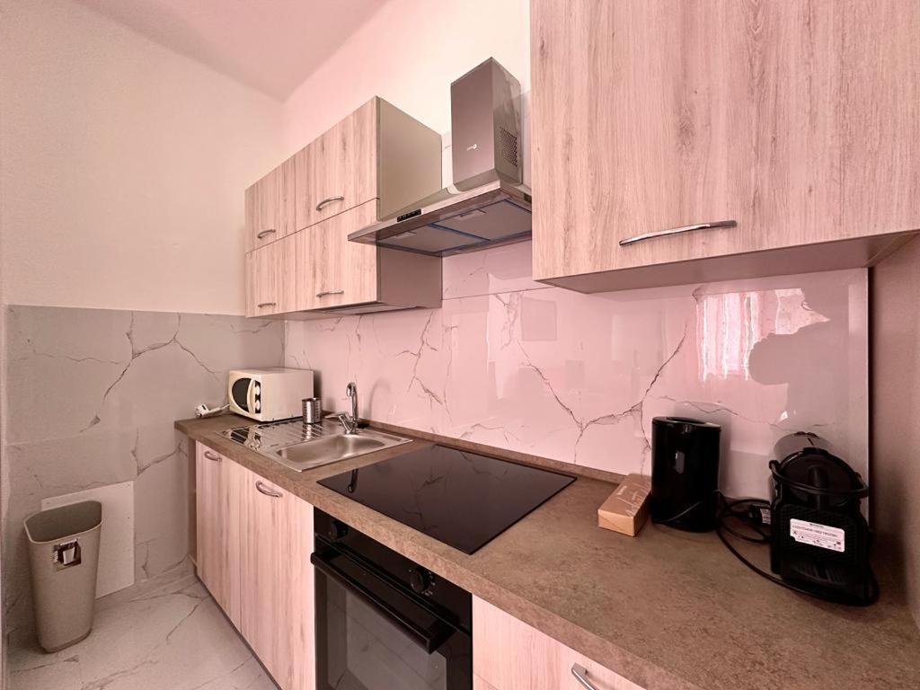 Appartement Wh - Dolce - Bilocale - 5 Minuti Dal Centro - Parcheggio Gratuito - Wifi *